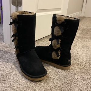 Black Koolaburra Uggs with side bows
